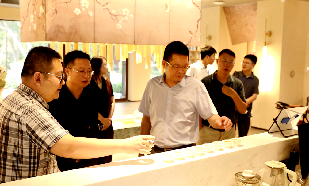 興合集團董事長趙有國赴浙茶集團九宇有機公司調(diào)研
